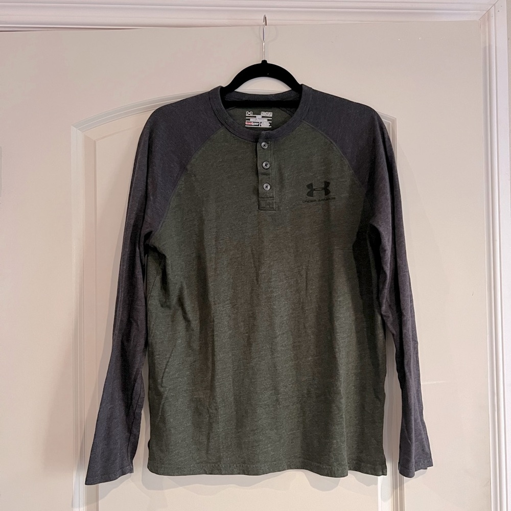 Under Armour Long Sleeve